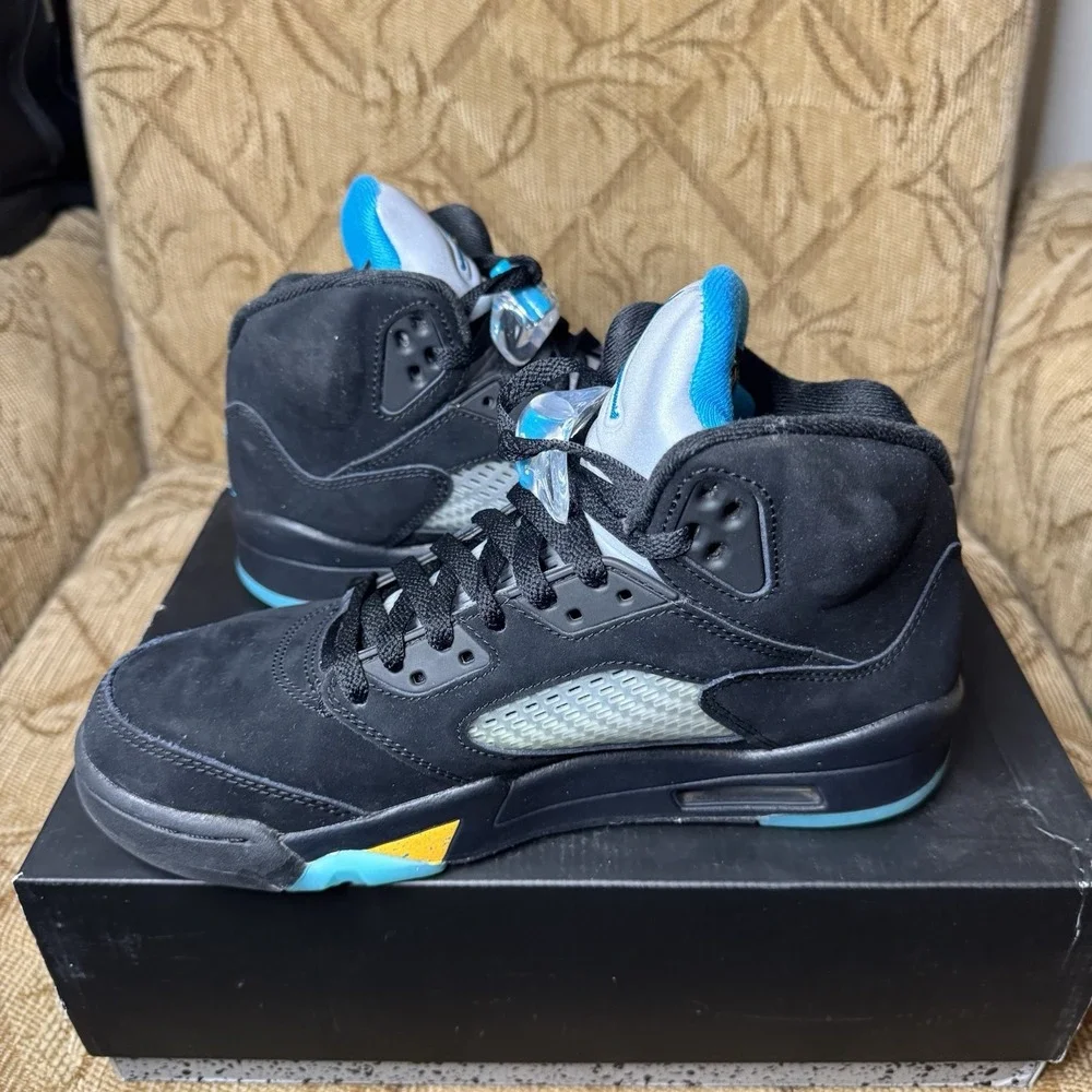 Air Jordan Retro 5 Aqua Men's Size 8 High Top Sneakers Excellent Condition W/Box